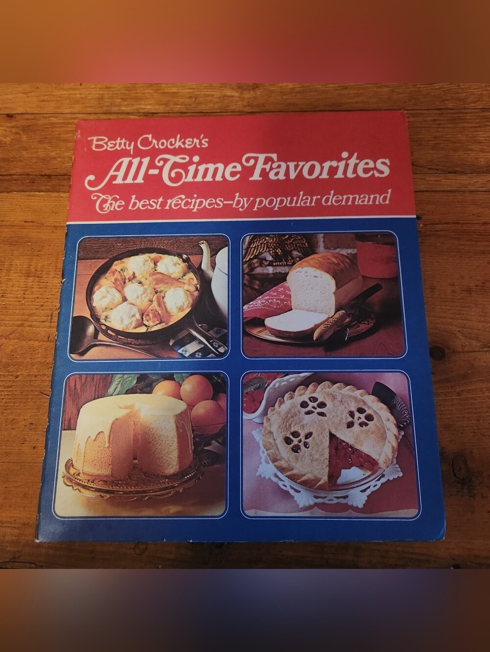 Betty Crocker All-Time Favorites Cookbook Vintage 1974 ILLUSTRATED